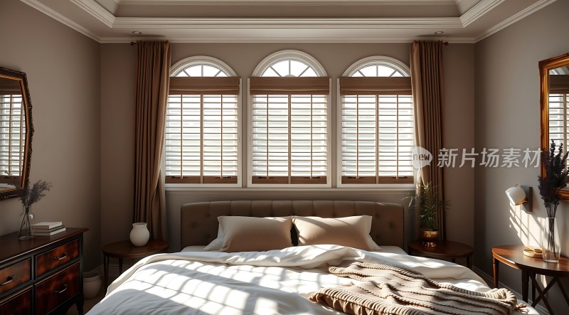 阳光洒满温馨卧室舒适床铺与自然光共舞