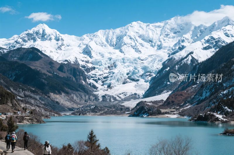 雪山湖泊自然风光