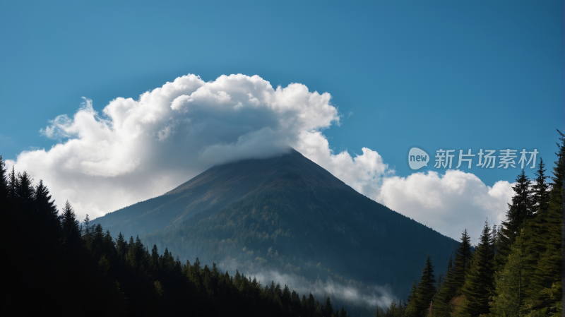 一座有云的高山清风景图片