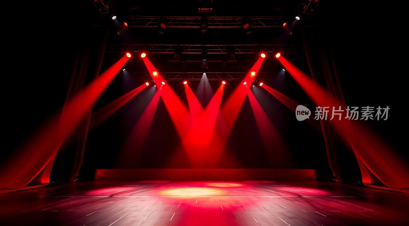 红色舞台灯光下的表演现场