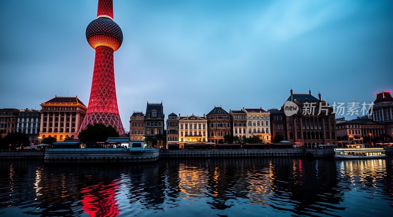 东方明珠与欧式建筑夜景