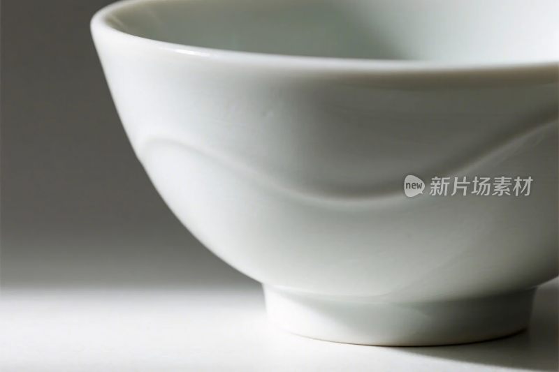 白色陶瓷碗特写