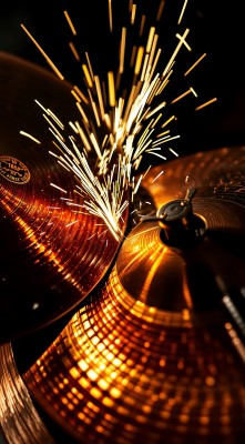 金属碰撞火花四溅 金属碰撞火花四溅