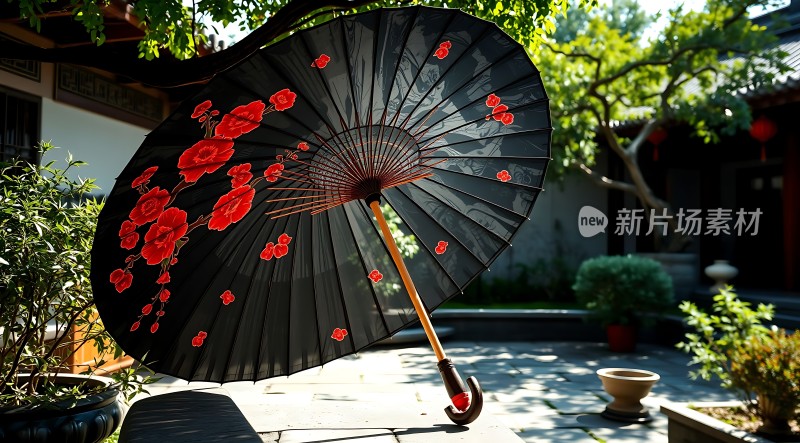 古风油纸伞下的静谧庭院