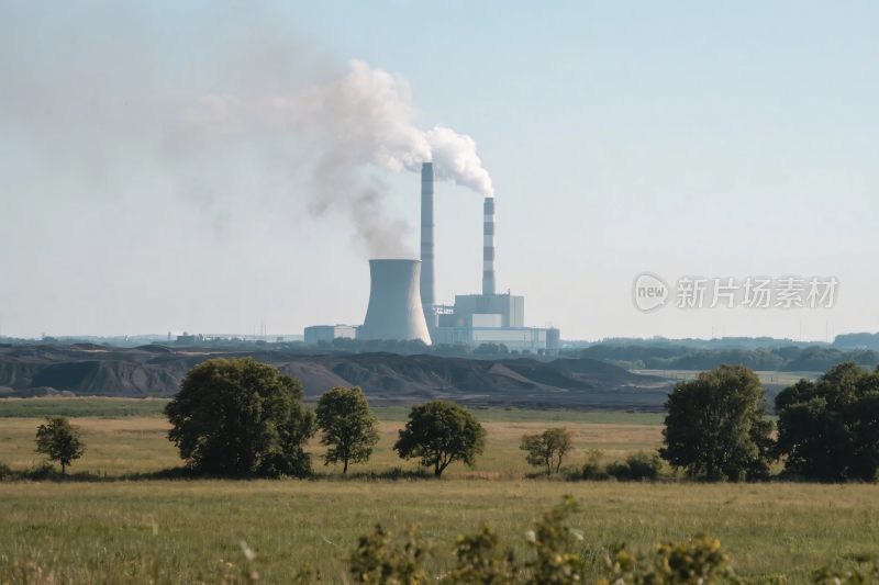 工业发电设施与自然环境