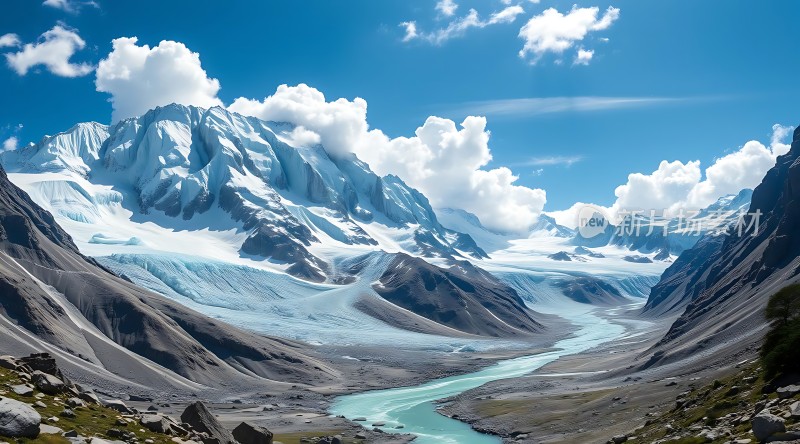 冰川之谷雪峰、冰河与碧水