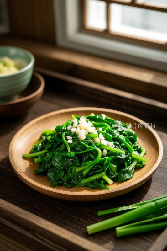 清炒菠菜中国传统经典美食中式家常美味食物