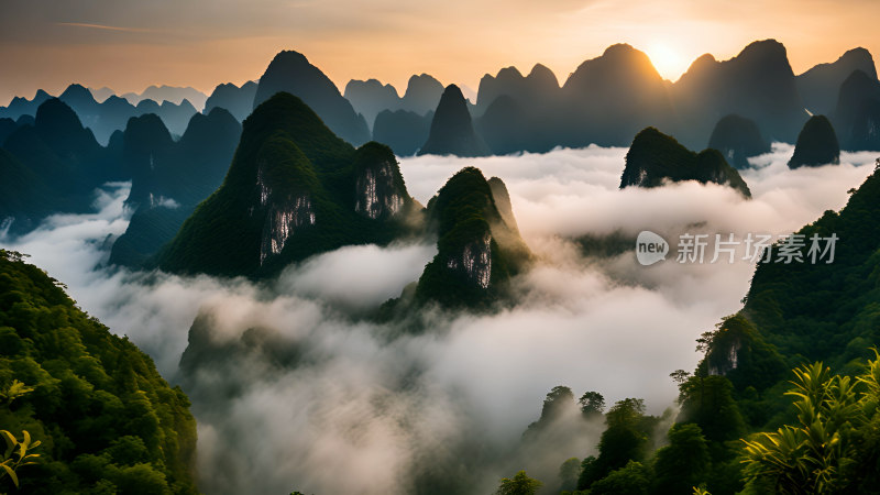 桂林山水照片山峰云海群山云雾缭绕自然风景