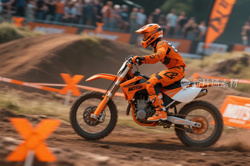 越野摩托车手赛场竞技
