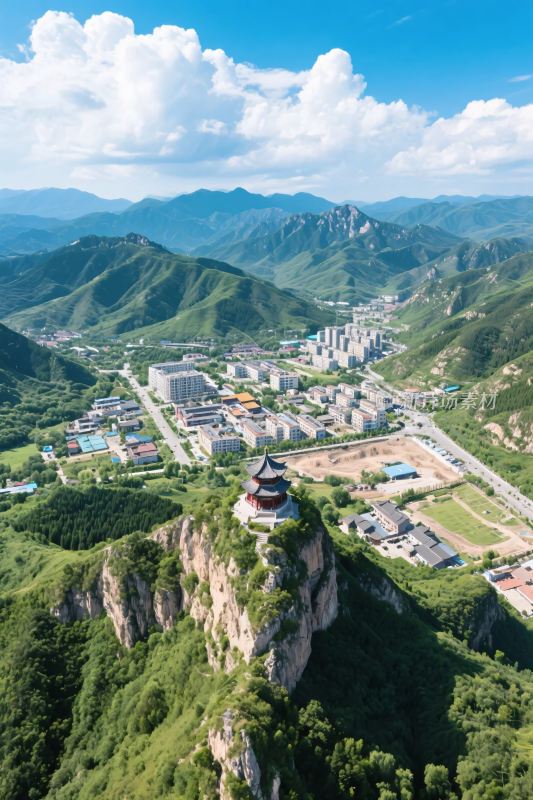 山水城镇古建风光图