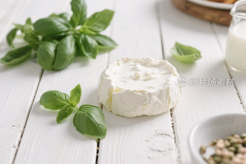 清新食材与绿叶植物