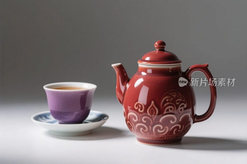 红茶壶紫茶杯