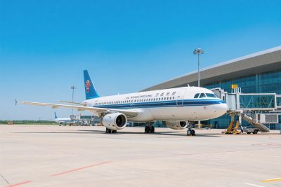 机场停机飞机场景