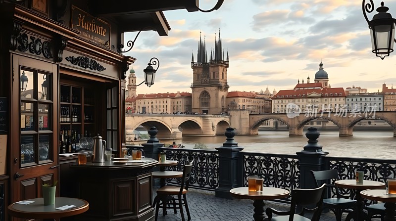 布拉格老城广场咖啡馆俯瞰查理大桥美景