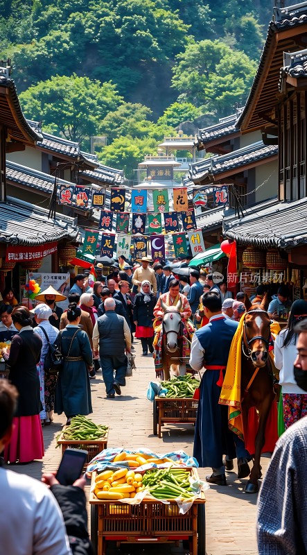 古街市集热闹非凡传统与现代交融