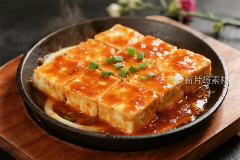 砂锅炖豆腐美食图
