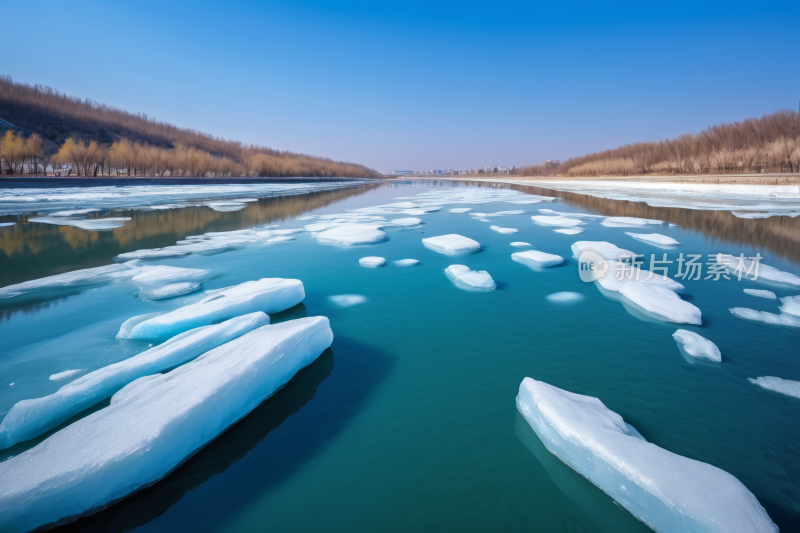 浮冰漂浮在河水上高清风景图片