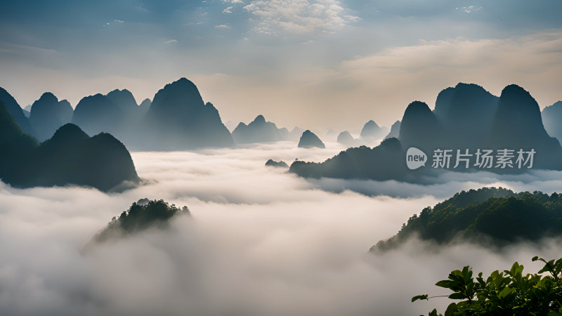 桂林山水照片山峰云海群山云雾缭绕自然风景