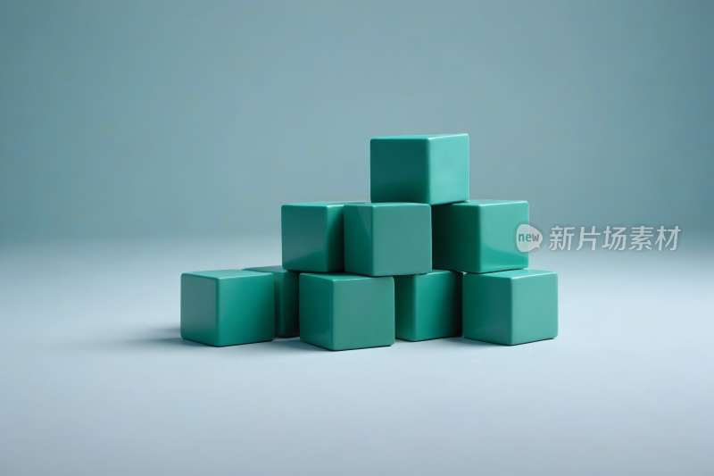 白色背景上一堆绿色立方体的特写高清图片