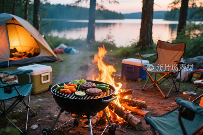 户外露营烧烤场景