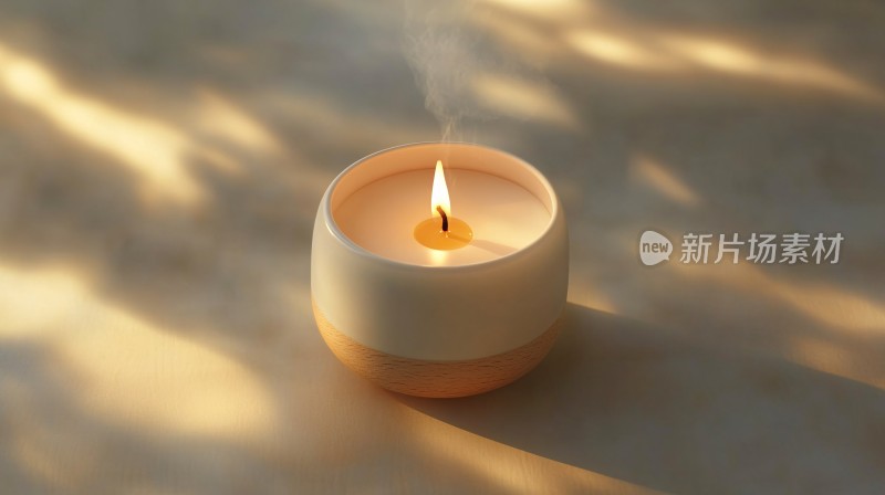 点燃的香薰蜡烛光影画面