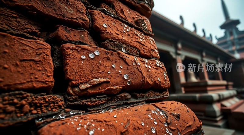 雨后红砖墙上的水珠