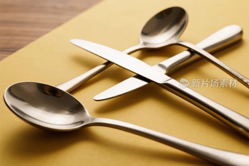 餐具静物摆放图