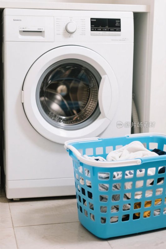 洗衣机与洗衣篮场景
