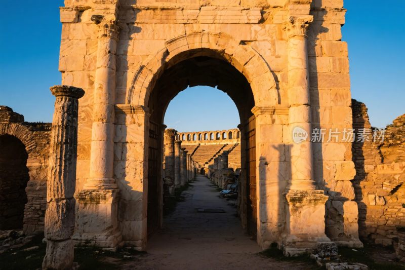 古代遗址拱门遗迹