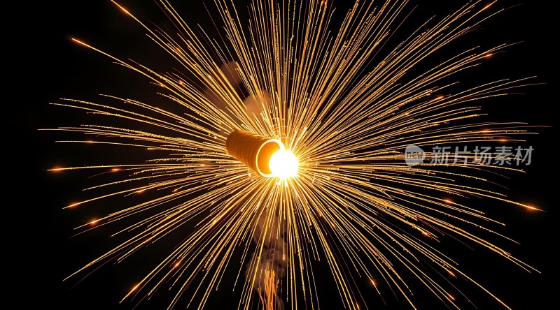 烟花绽放夜空光芒四射璀璨夺目