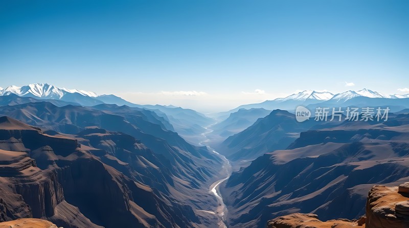 峡谷风光群山环绕河流蜿蜒
