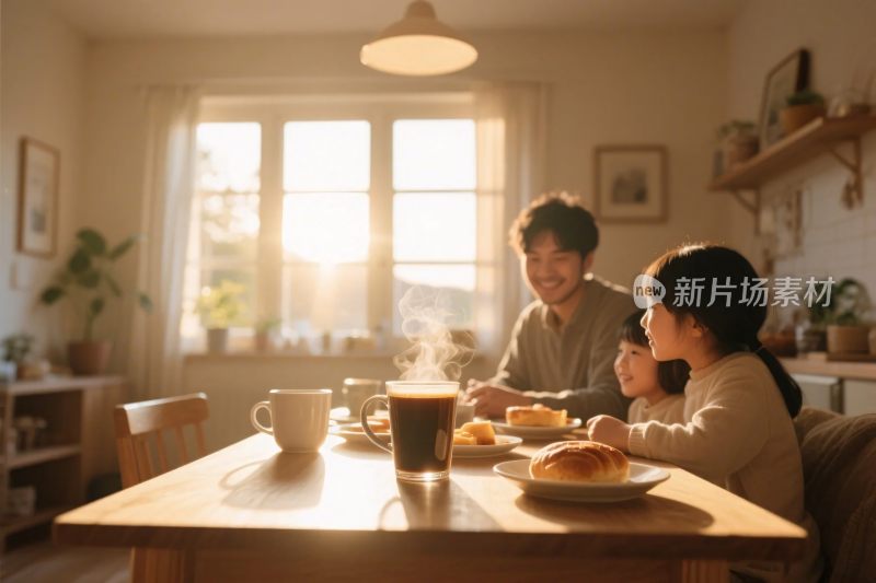 温馨家庭用餐场景