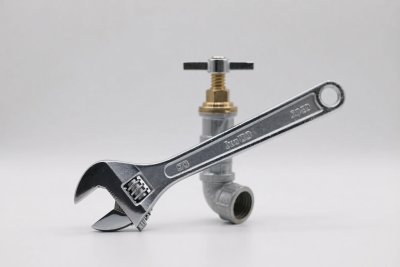 水龙头扳手工具摄影 水龙头扳手工具摄影