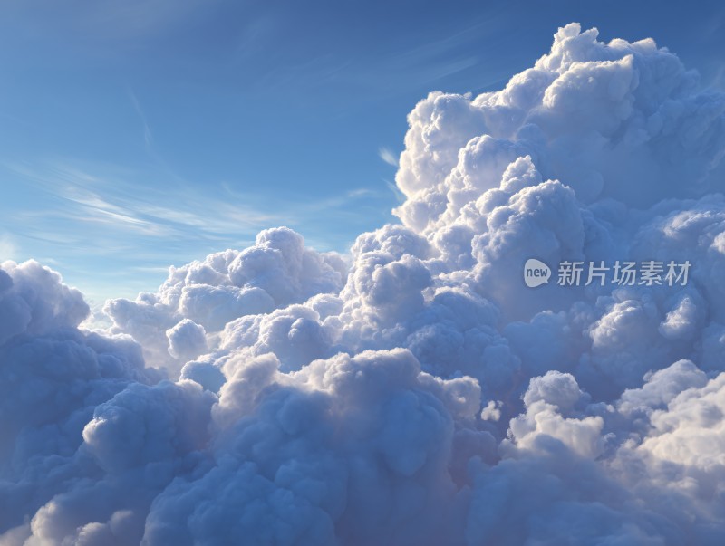 蓝天下的蓬松云朵