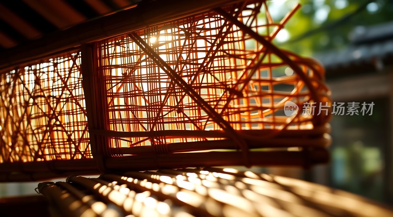 阳光下的竹编艺术