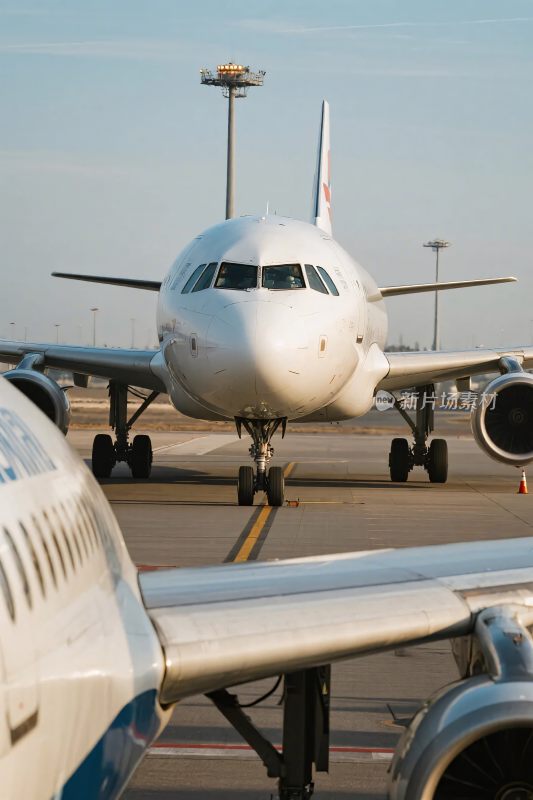 机场飞机停靠场景