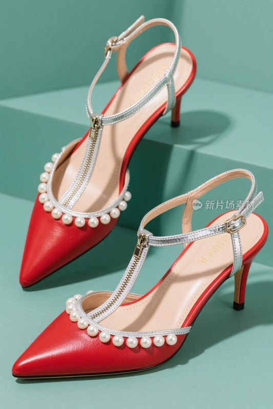 红色珍珠高跟鞋展示