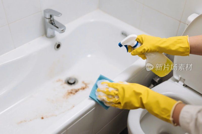 卫生间清洁场景