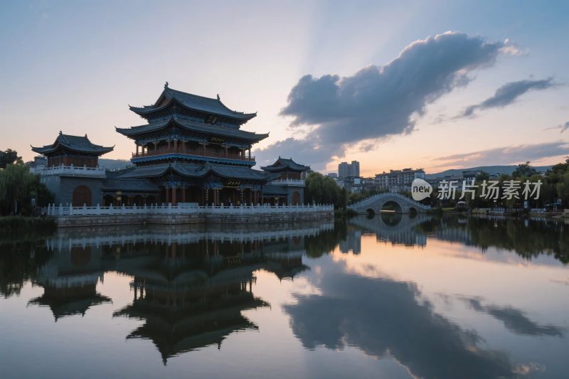 古建水景倒影风光