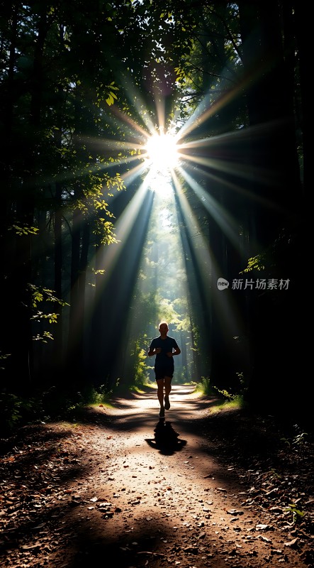 阳光下的奔跑者