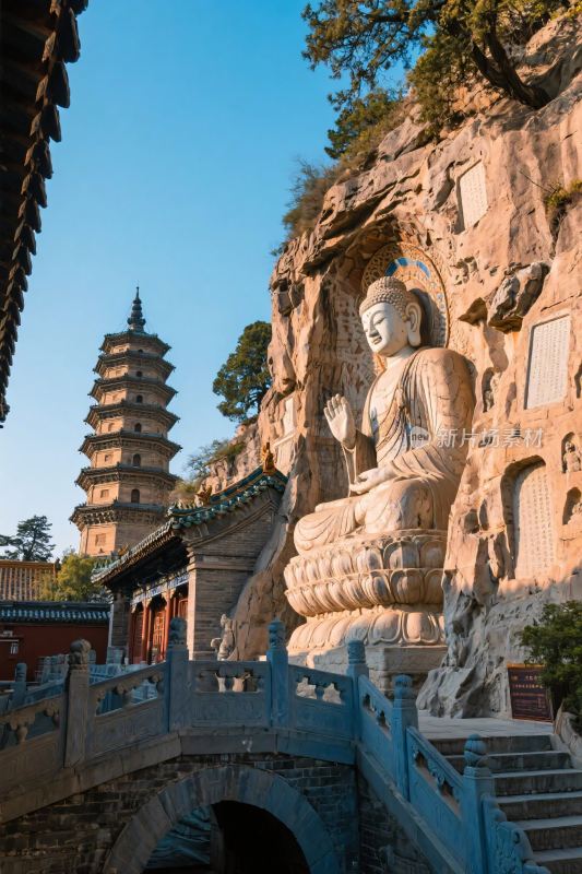 古刹佛像与古塔风景