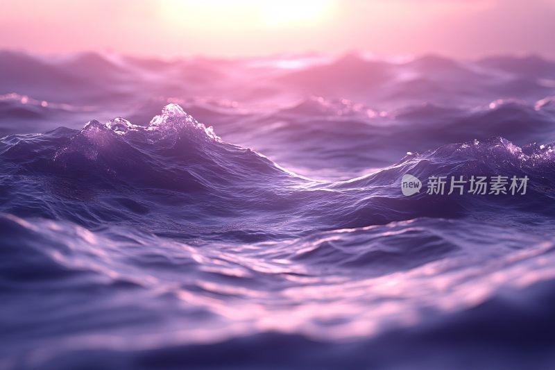 海上日落时的波涛景象