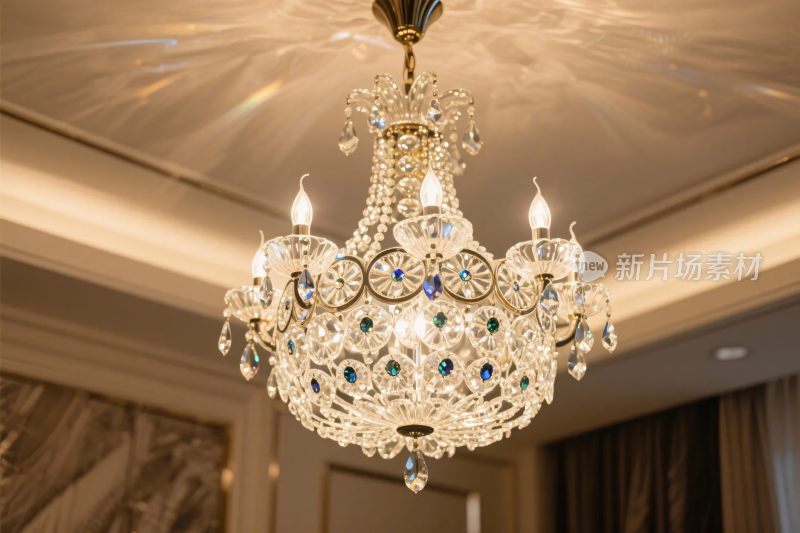 奢华水晶吊灯装饰