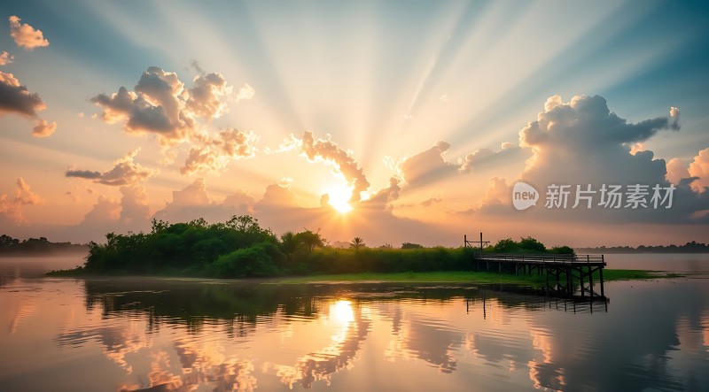 湖畔晨曦映绿洲