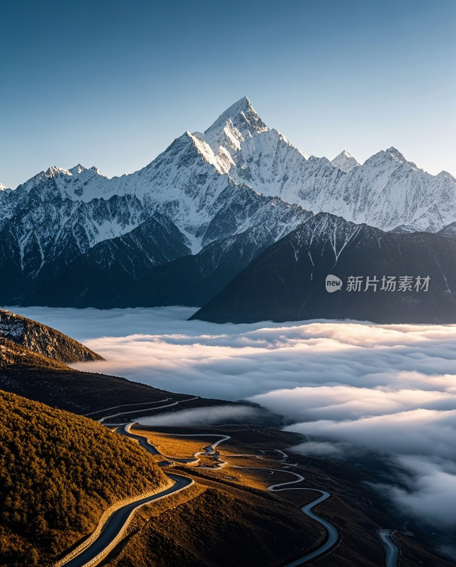 云海雪山天空自然风景