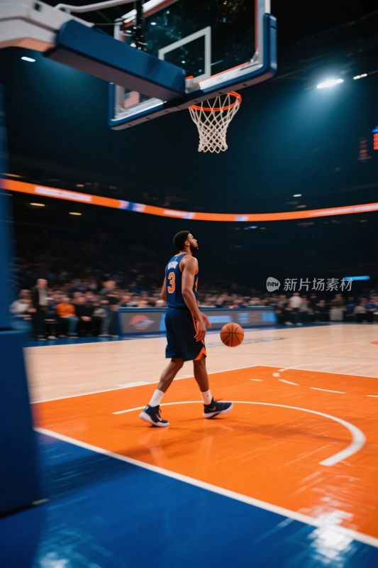 篮球场上的运动员