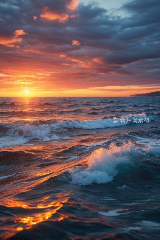 海上的日落海浪和冲浪者高清风景图片