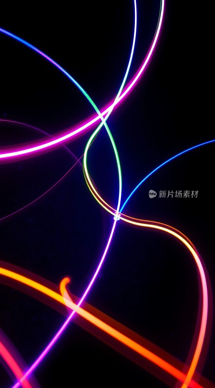 多彩光束交织夜空