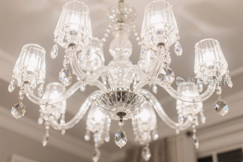水晶吊灯装饰