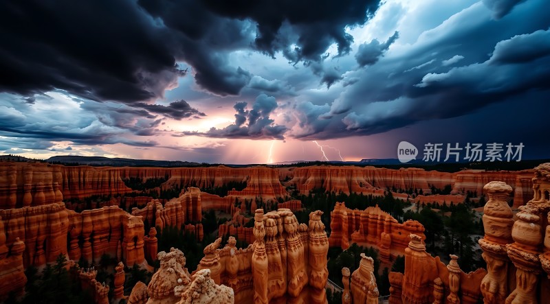 峡谷闪电风暴奇观